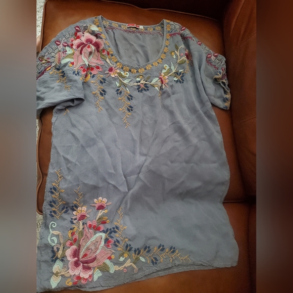 Johnny Was Tops - Johnny Was Women's Tunic Small Gorgeous Embroidered